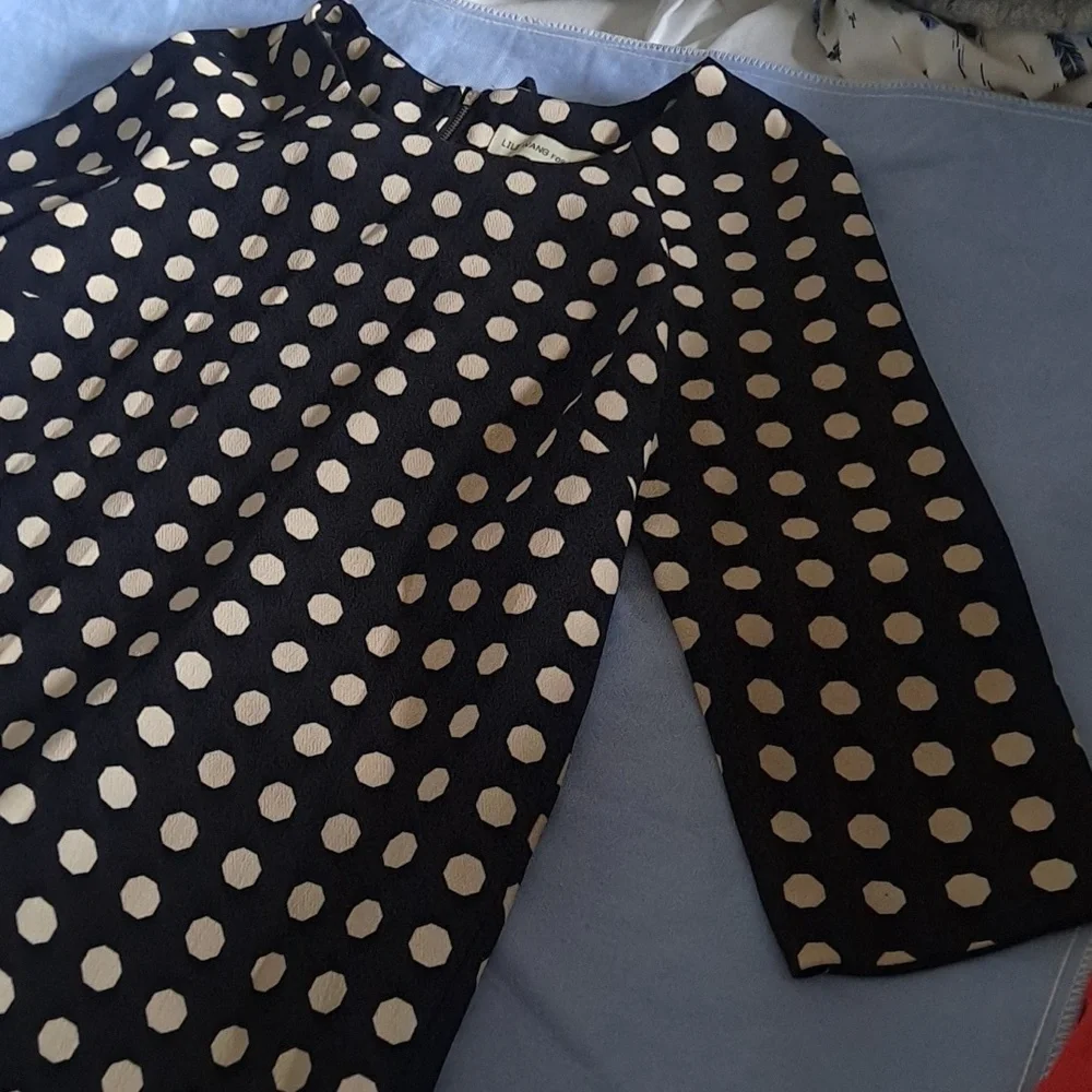 Dress - Picture 3 of 4